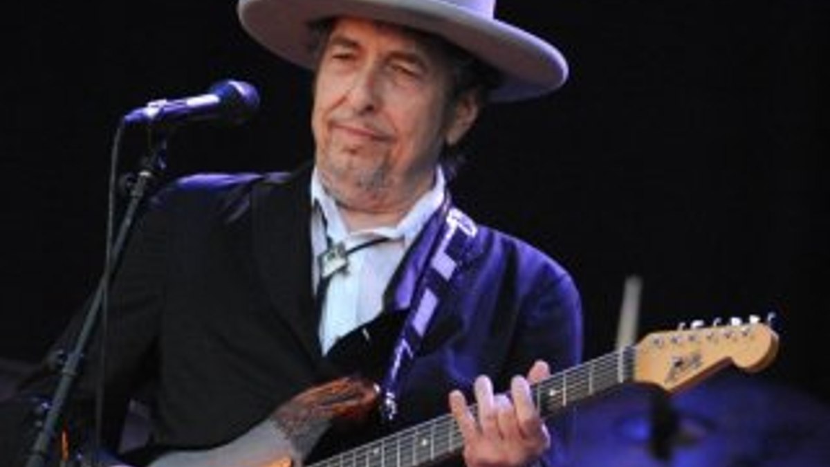 Bob Dylan Nobel törenine gitmeyecek