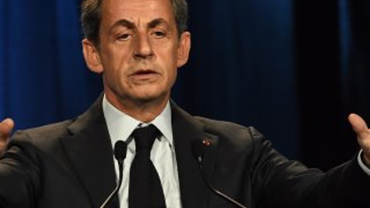 Sarkozy: Seçilirsem kimlik kontrollerini başlatacağım