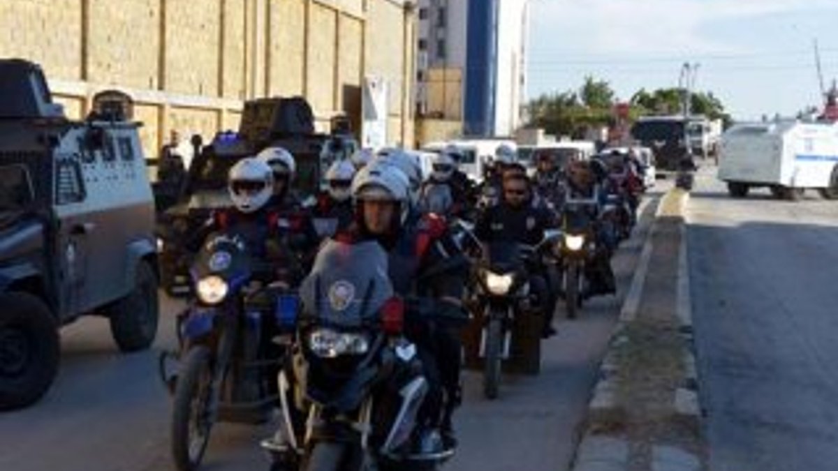 Adana'da 300 polisle huzur operasyonu