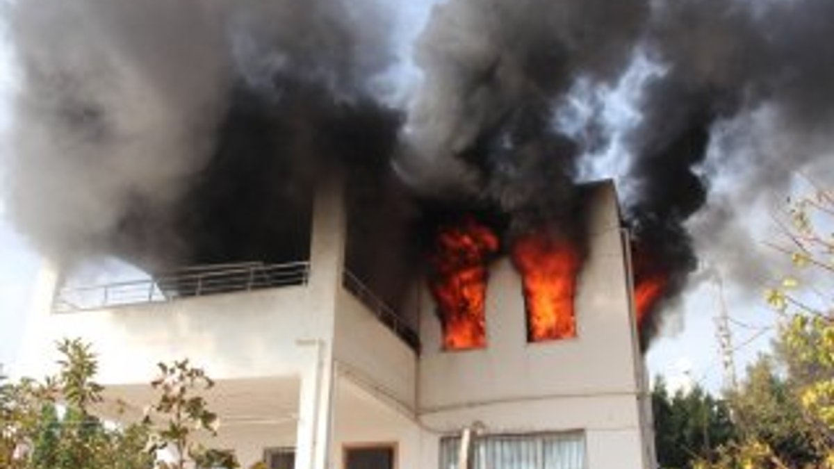 Bodrum'da yangın: 1 ölü, 3 yaralı