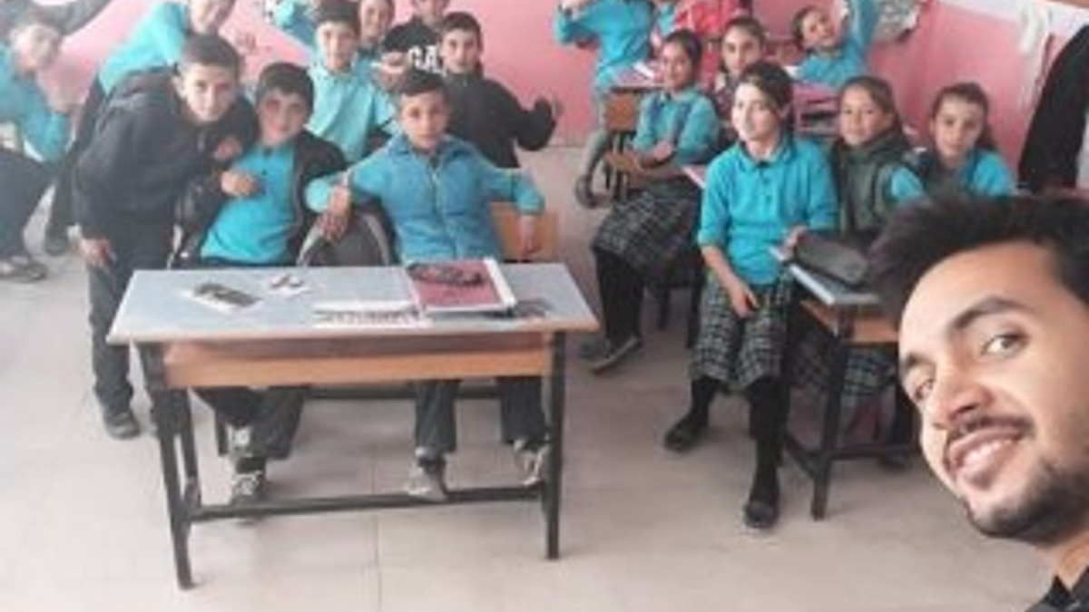 Öğrencilerin rap müzikli türkçe dersi