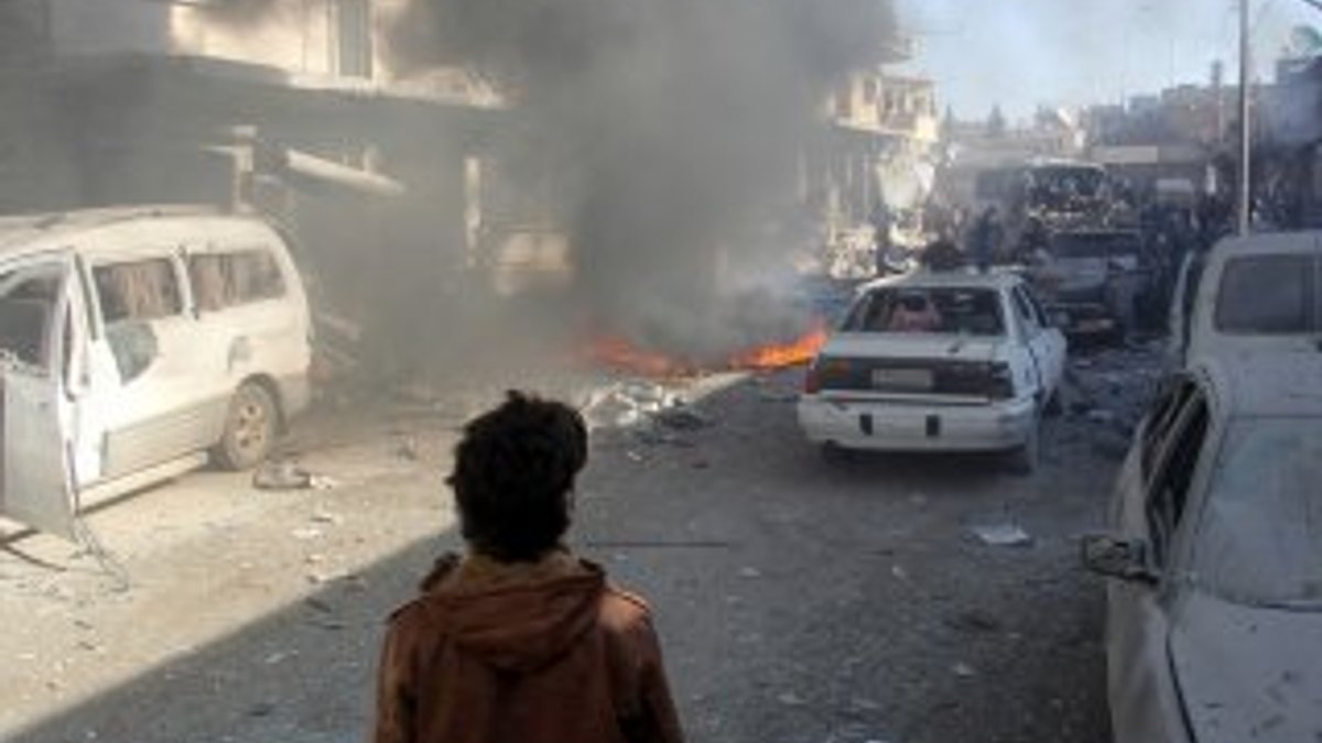 İdlib'de yerleşim yeri bombalandı
