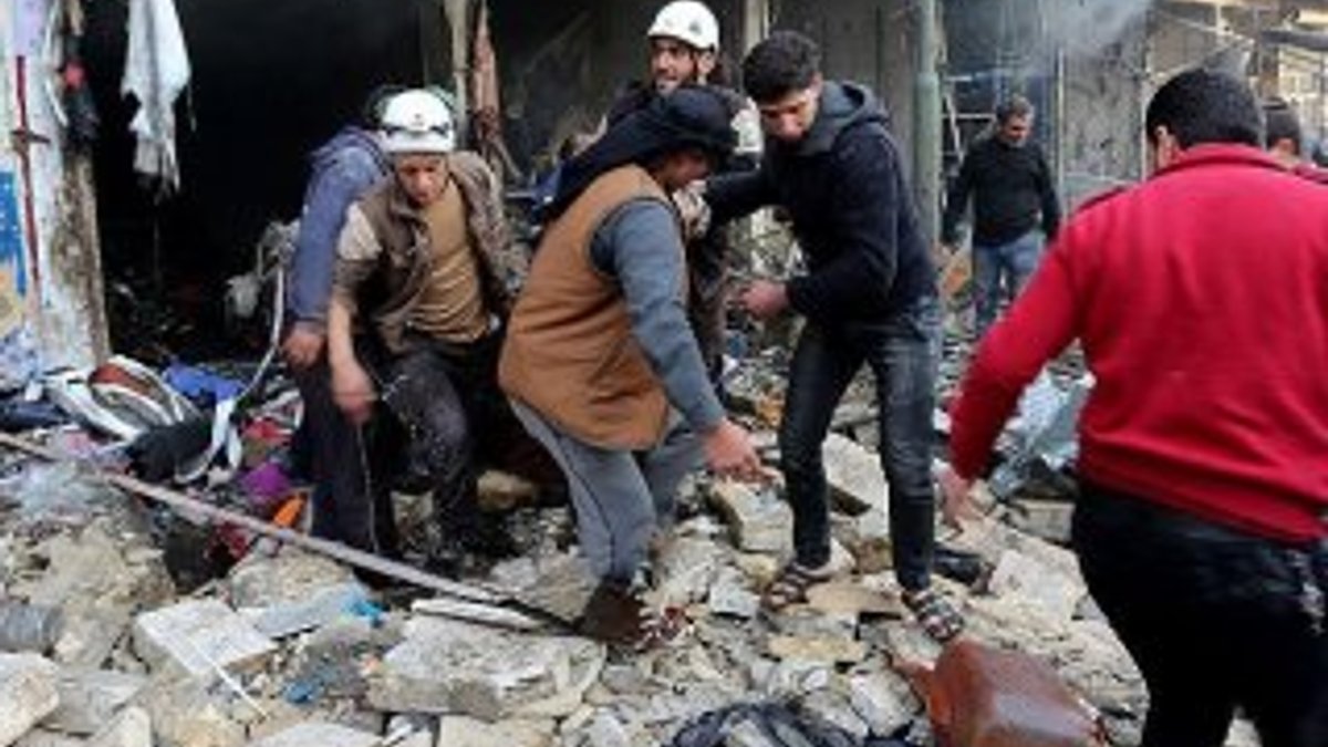 İdlib ve Halep'te yerleşim yerlerine saldırdılar