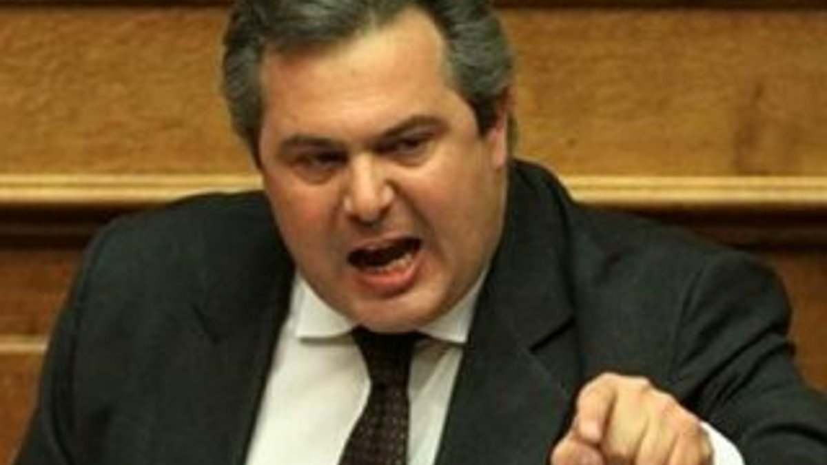 Yunanistan Savunma Bakanı’ndan Türkiye açıklaması