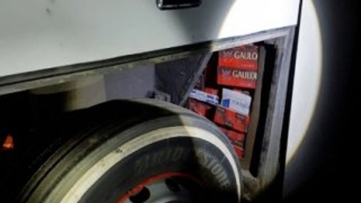 Yolcu otobüsünde kaçak sigara ele geçirildi