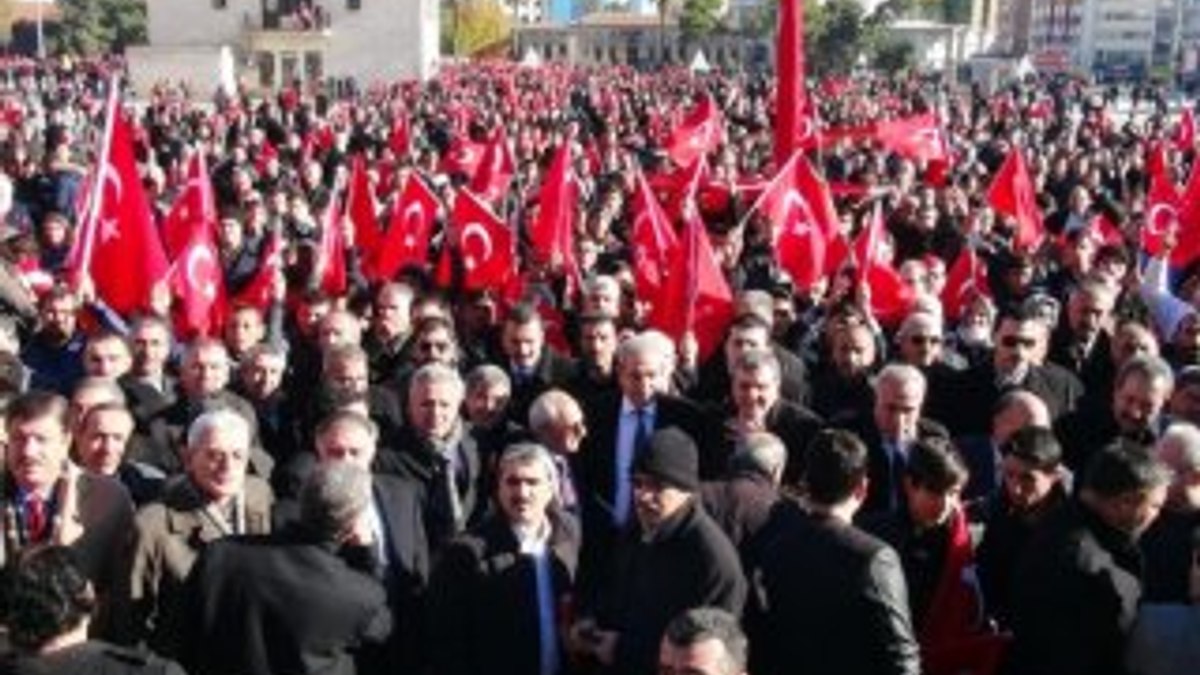 Şanlıurfa'da 'teröre tepki kardeşliğe davet' yürüyüşü