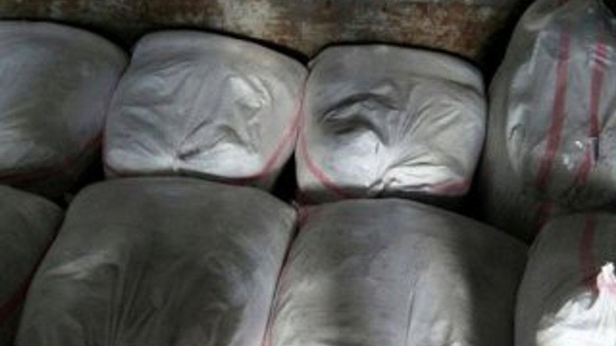 Van'da 1,7 ton gümrük kaçağı çay ele geçirildi
