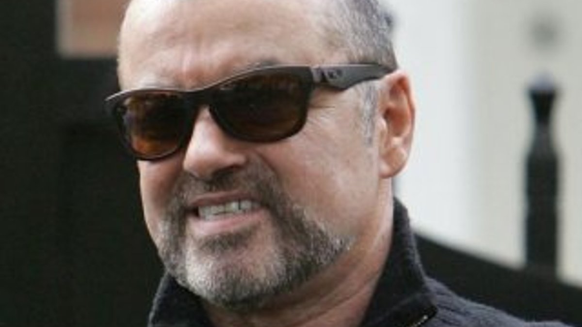 Ünlü şarkıcı George Michael evinde ölü bulundu