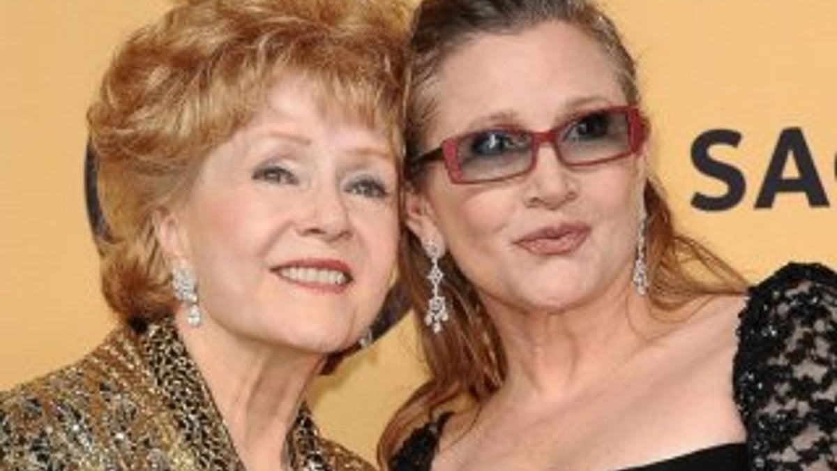 Carrie Fisher'ın oyuncu annesi Debbie Reynolds da öldü