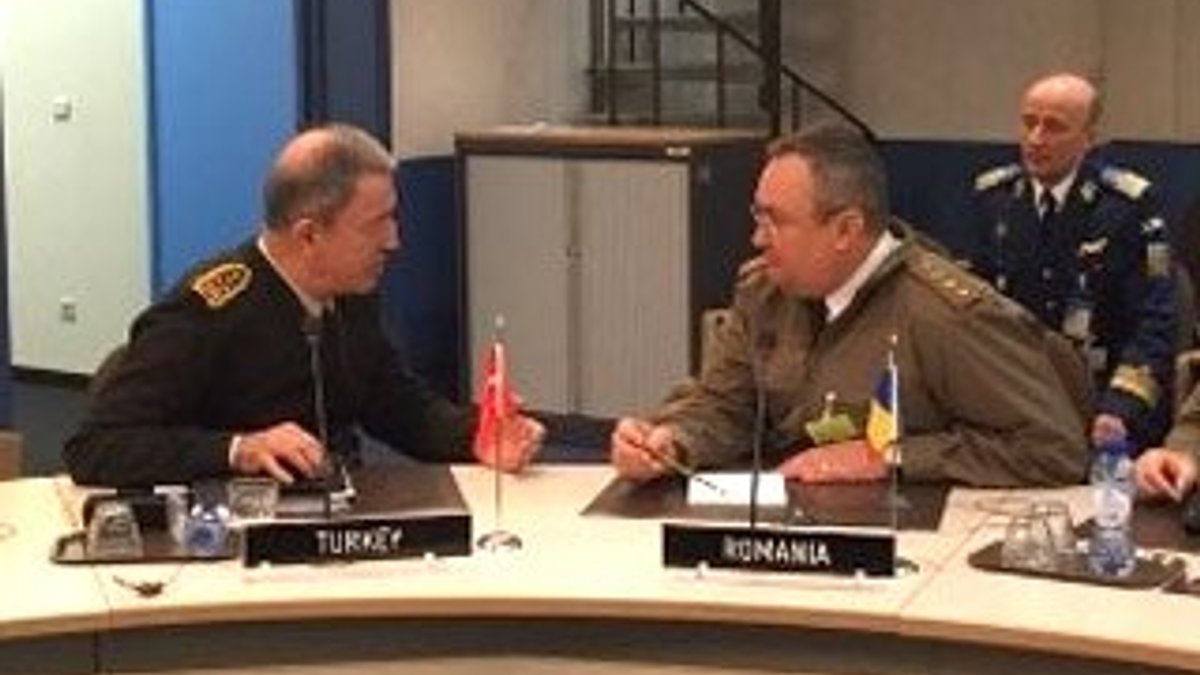 Genelkurmay Başkanı Hulusi Akar NATO zirvesinde