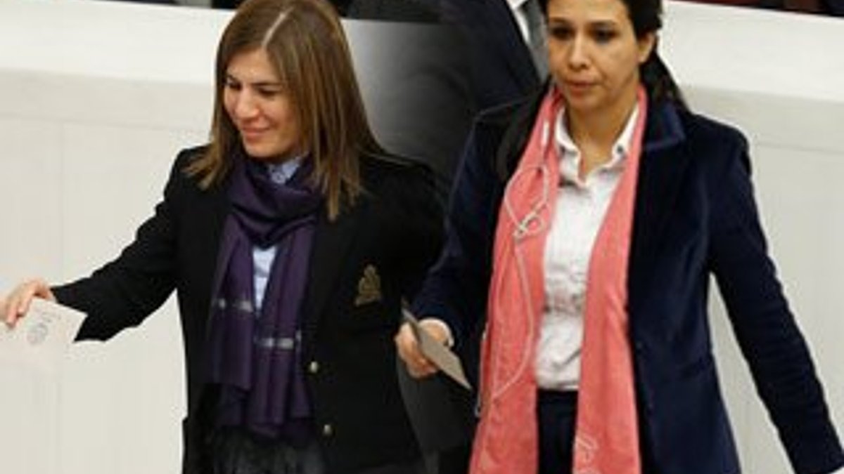 TBMM'de kadın milletvekillerinin şıklık yarışı