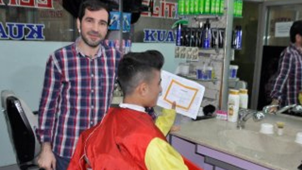 Mardin'de başarılı öğrencilere ücretsiz tıraş
