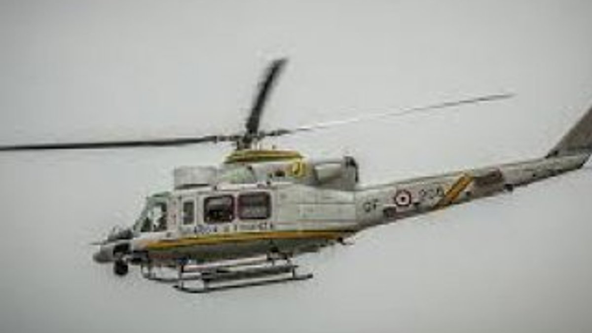 İtalya'da yardım helikopteri düştü