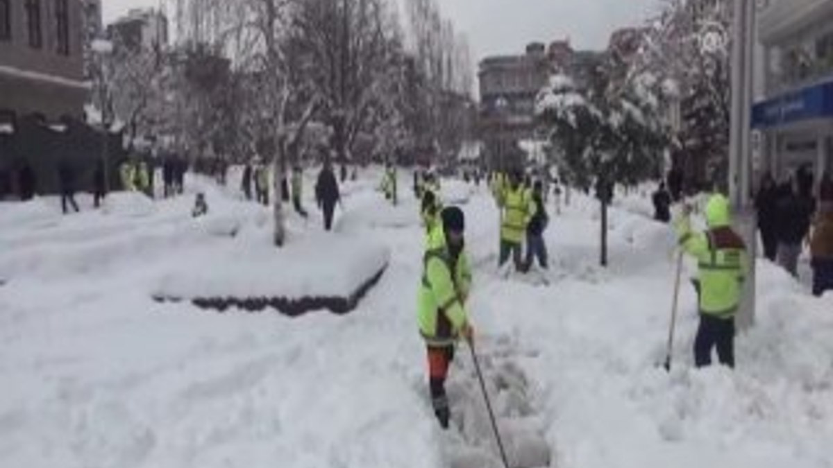 Trabzon'a 60 yılın en yoğun karı yağdı