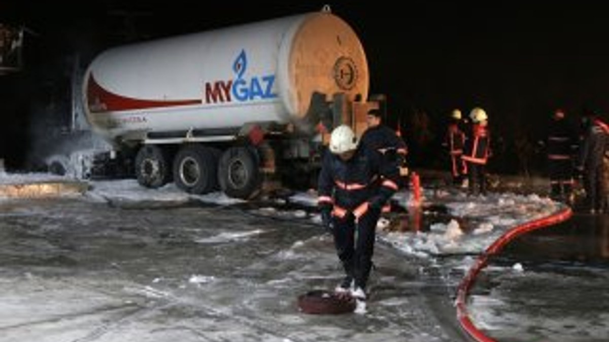 Ankara'da korkutan tanker yangını