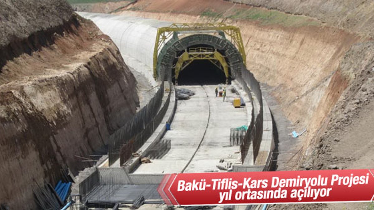 Bakü-Tiflis-Kars Demiryolu Projesi yıl ortasında açılacak