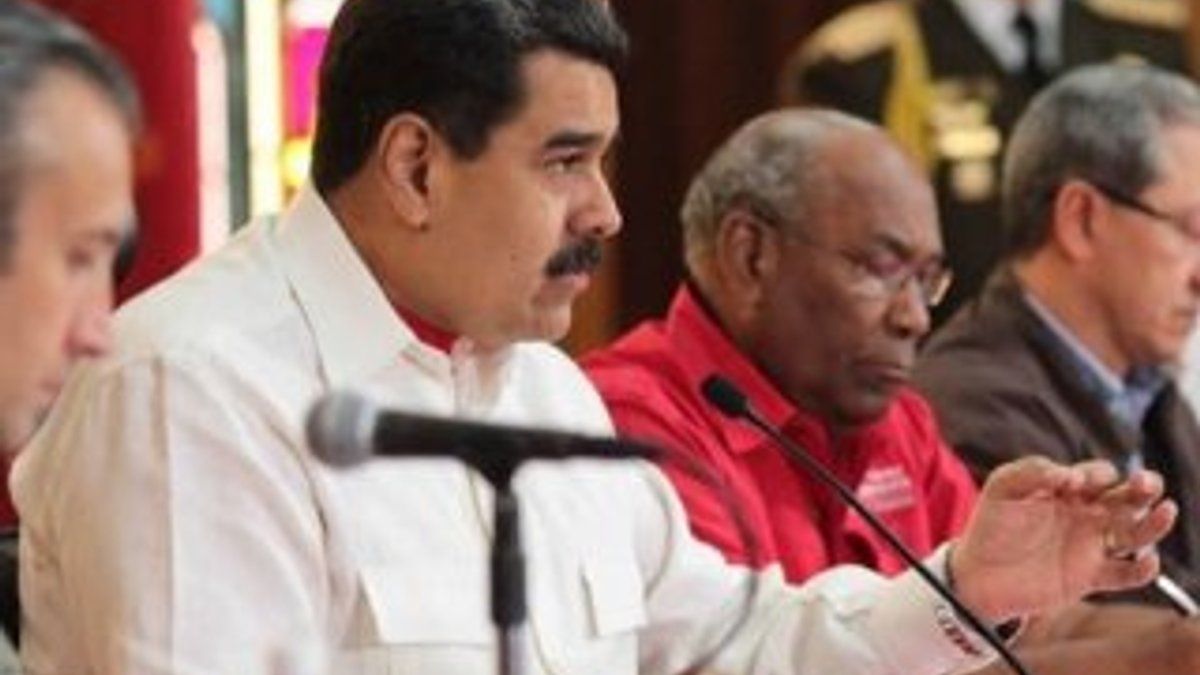 Venezuela Devlet Başkanı Maduro: CNN buradan uzak dursun