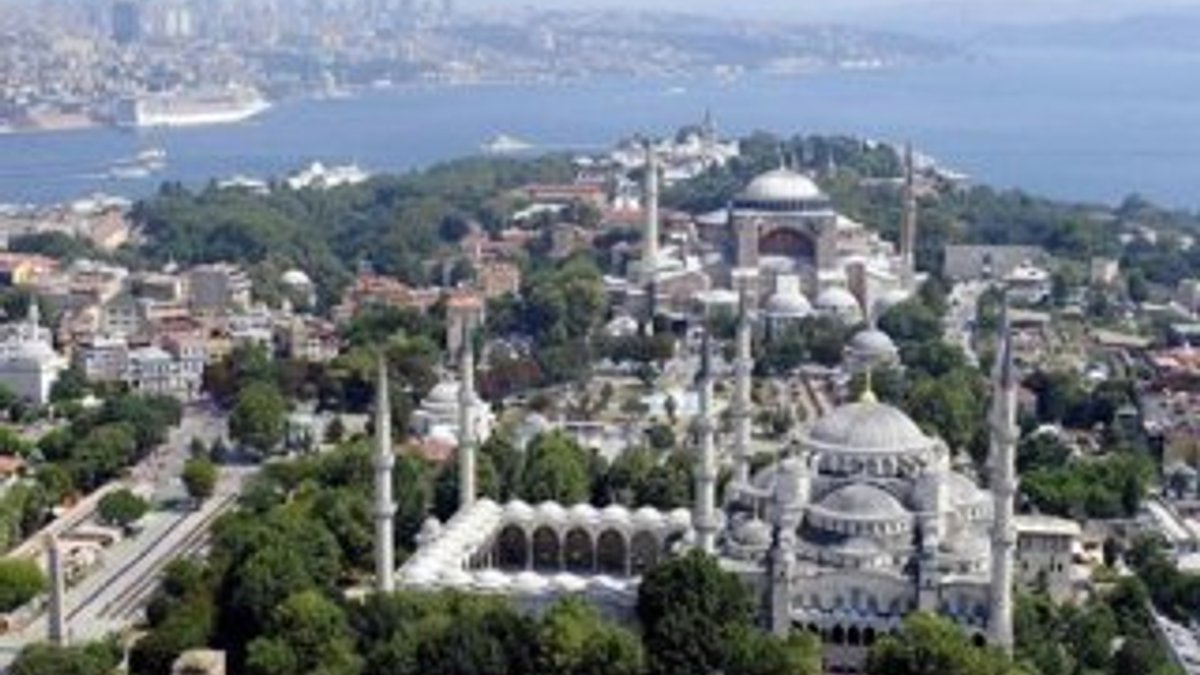 İstanbul'da riskli binalar yıkılıyor