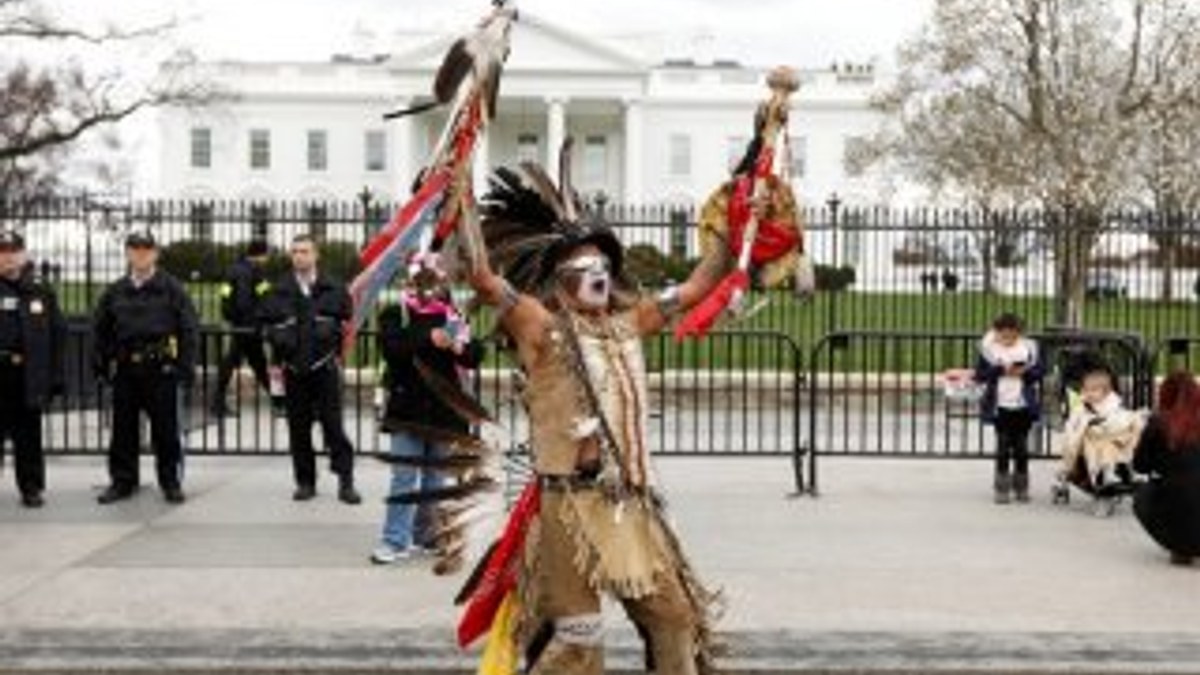 Washington'da yerliler petrol boru hattını protesto etti