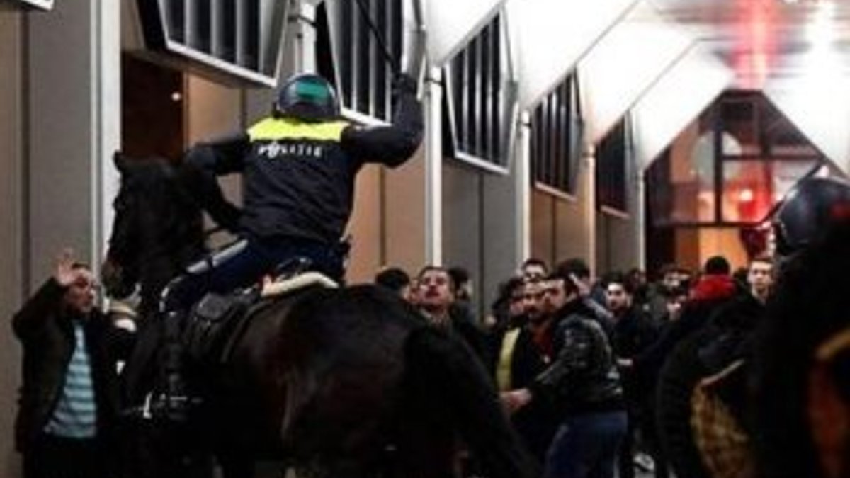 Hollanda'da polisin uyguladığı şiddet protesto edilecek