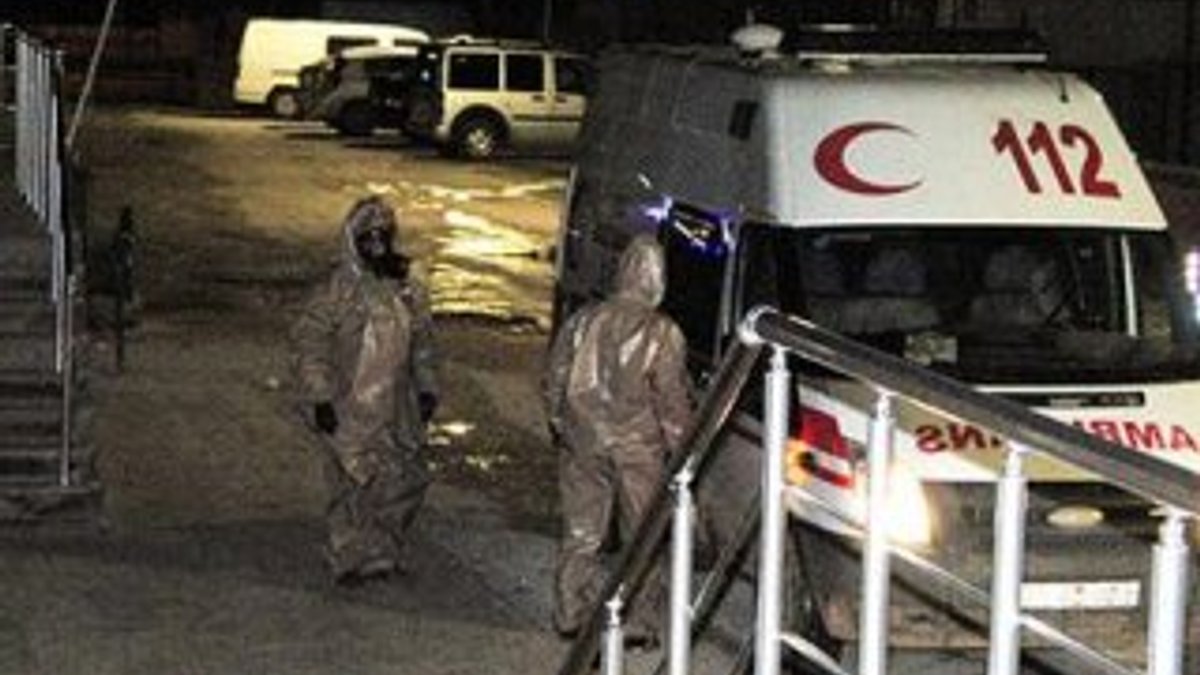 Kilis’e getirilen Suriyeli 2 yaralıya KBRN kontrolü