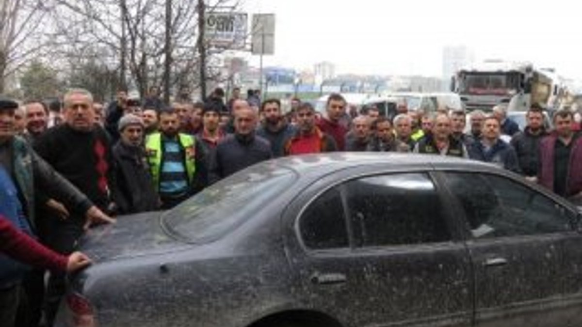 Kadıköy'de oto sanayi sitesi esnafının yol isyanı