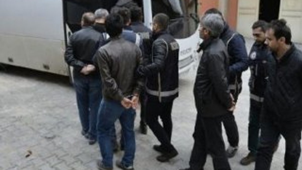 Mardin'de 17 polise FETÖ'den tutuklama