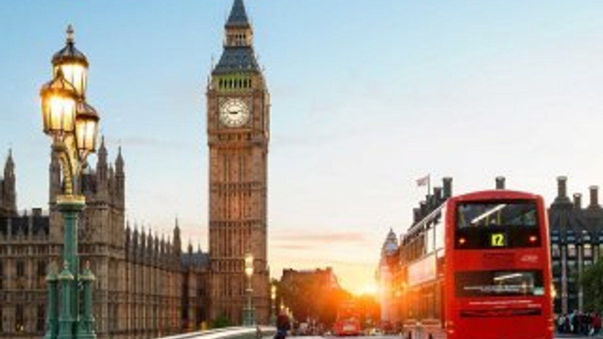 'Londra'ya seyahat güvenli mi' tartışması başladı