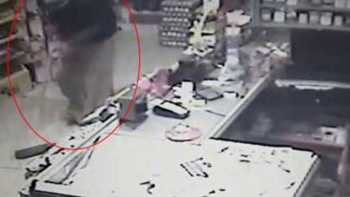 Etek giyen hırsız akrabasının marketini soydu