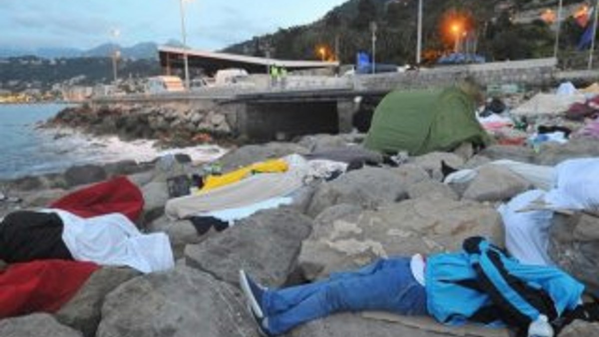 İtalya’da mültecilere yardım dağıtan 3 gönüllü tutuklandı