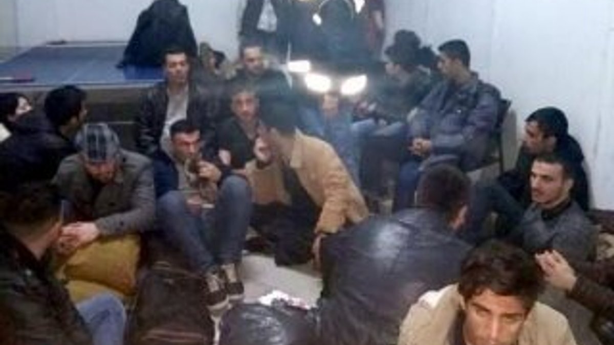 TIR'da İtalya'ya gitmek isteyen 78 kaçak yakalandı