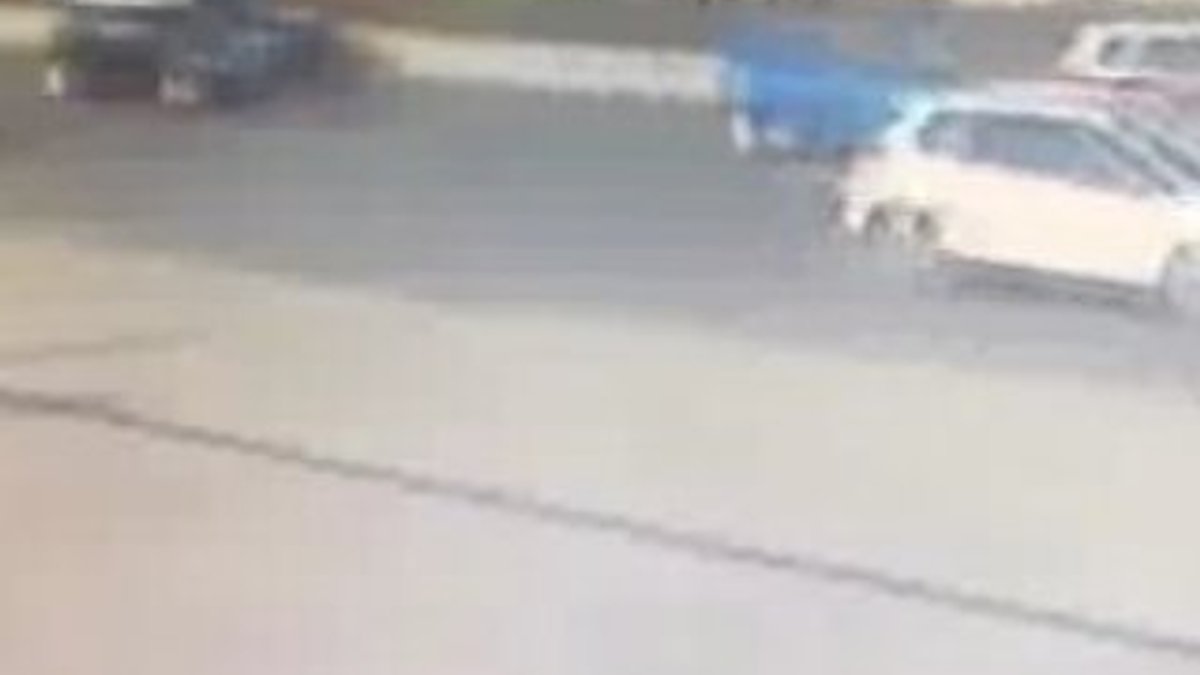 Ankara'da el freni çekilmeyen araç kazaya neden oldu