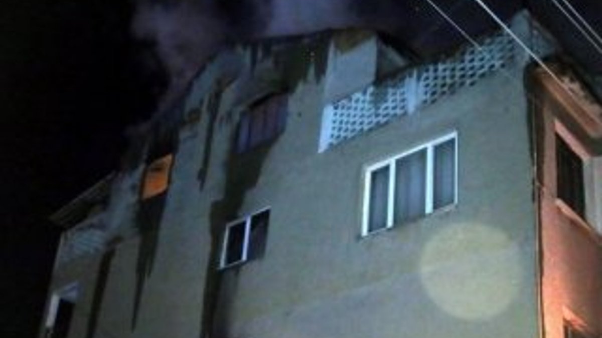 Tekirdağ'da bir kişi eşi gelmediği için evini yaktı