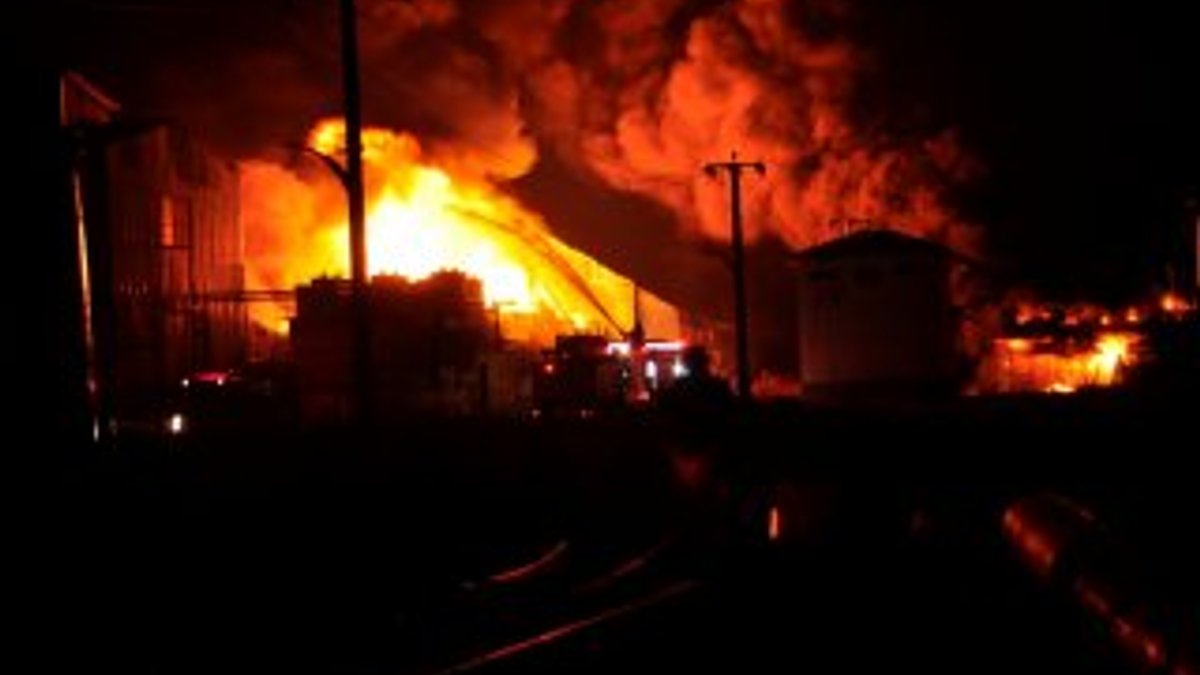 Afyonkarahisar'da yağ fabrikasında yangın