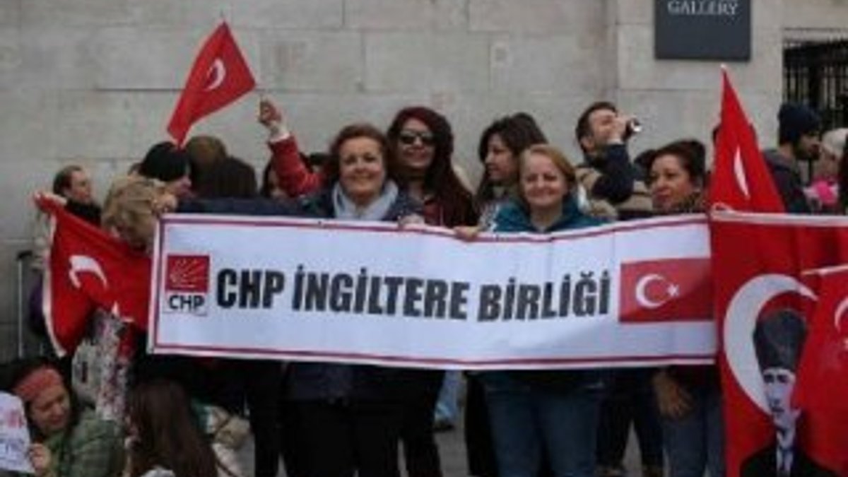 İngiltere’de CHP'lilerden referandum protestosu