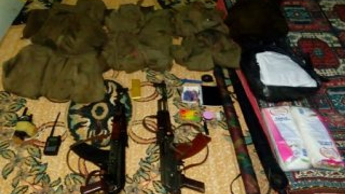 PKK'lı teröristlerin camiye gizlediği silahlar bulundu