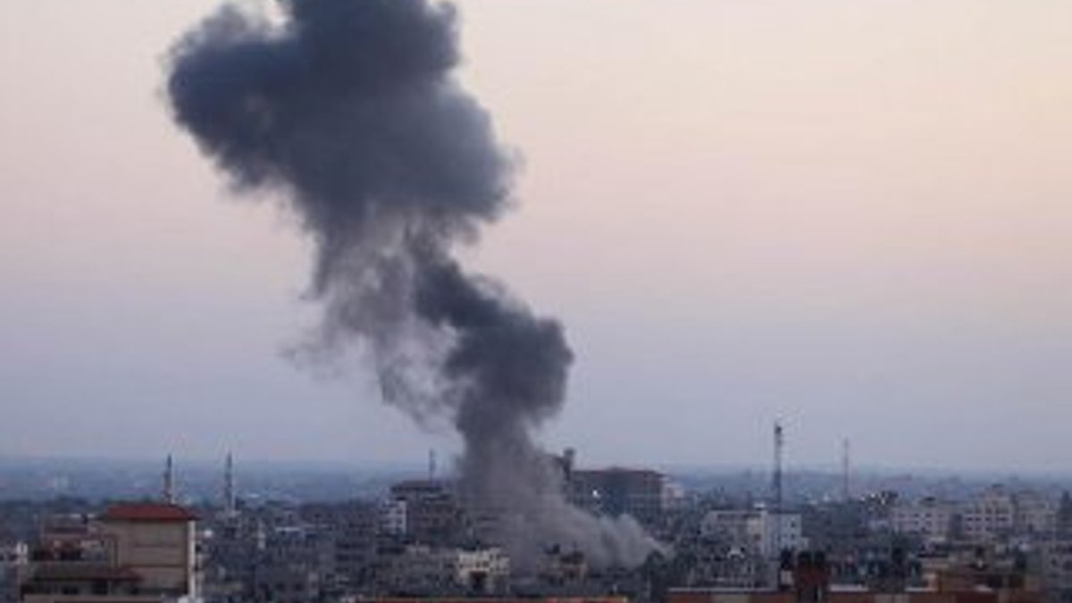 İdlib'de yerleşim yerlerine hava saldırısı