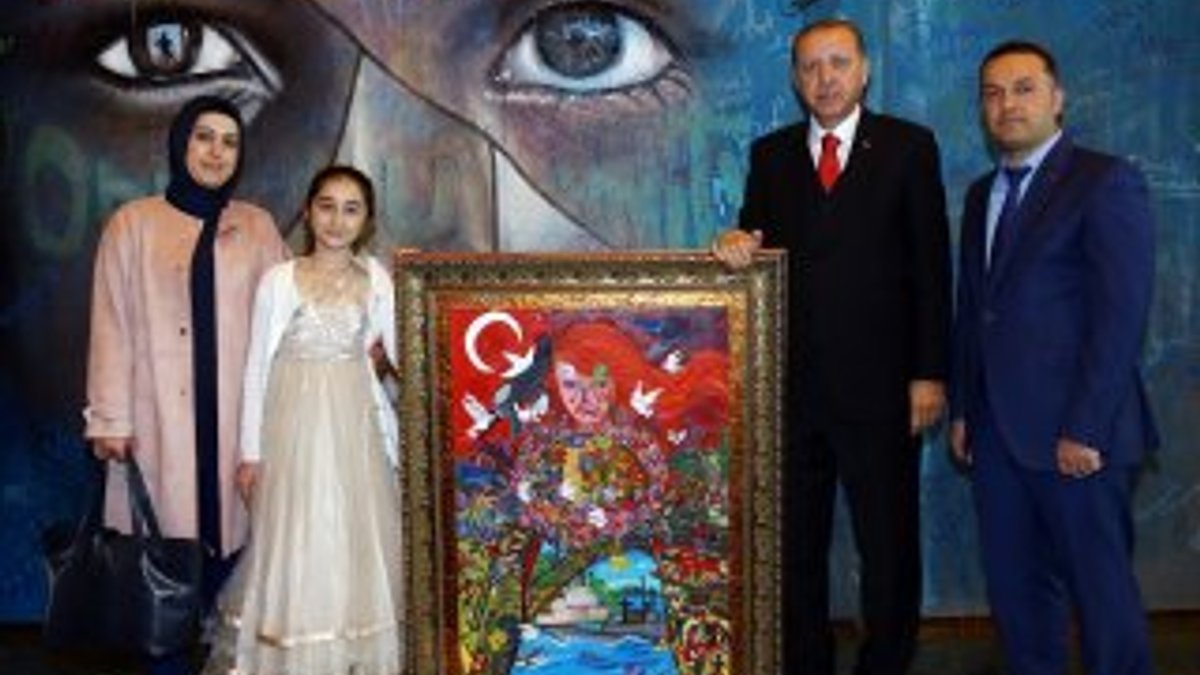 Diyarbakırlı çocuk Cumhurbaşkanı'na tablo hediye etti