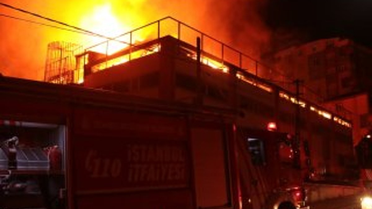 Sancaktepe'de fabrika yangını