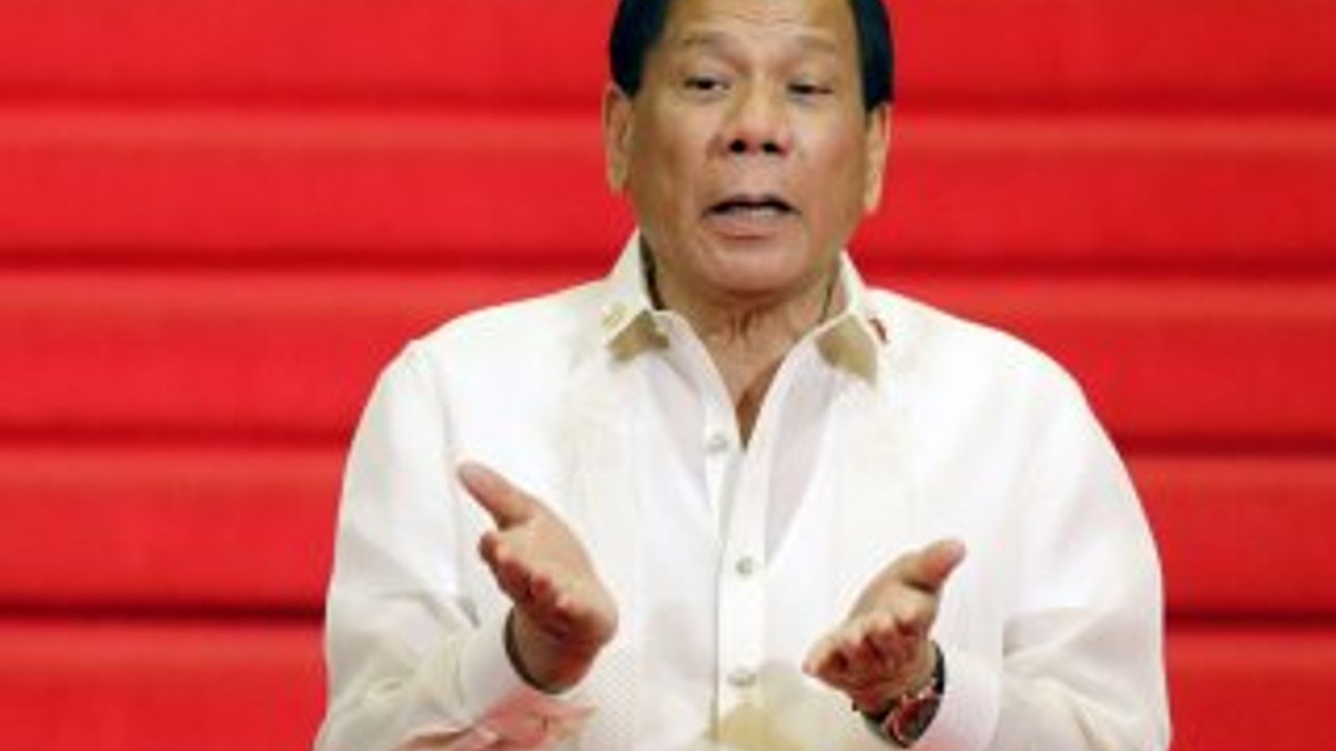 Duterte'den Trump davetine yanıt