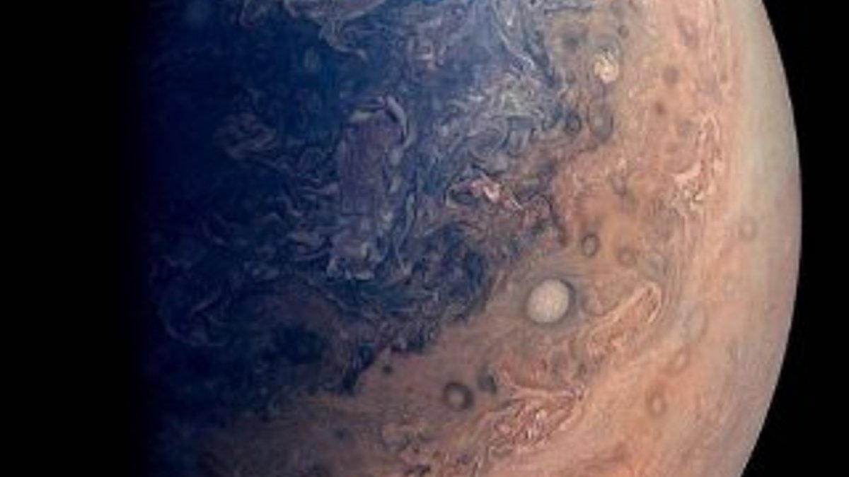 Jüpiter'in yakından görüntüsü yayınlandı