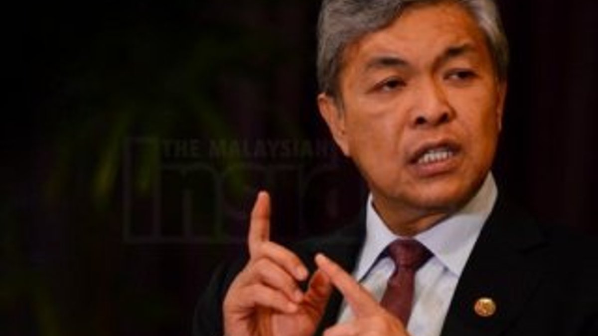 Malezya, gözaltına alınan 3 FETÖ'cüyü iade etti