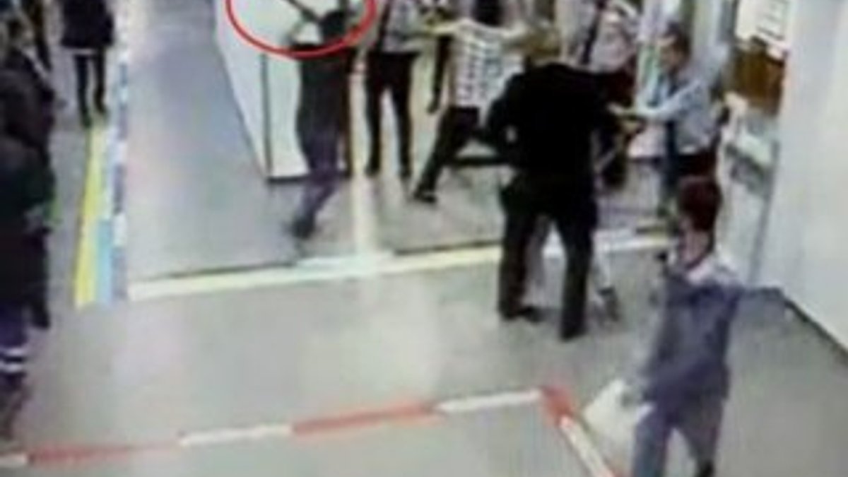 Hastanede baltalı saldırı kamerada