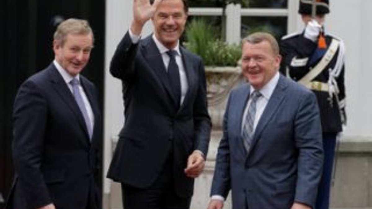 Hollanda siyasiler yeni bir koalisyon arayışı içerisinde