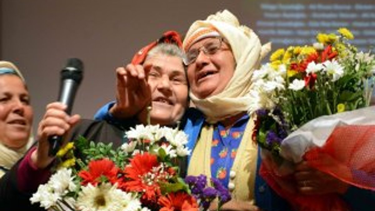 Muğla'da köy kadınları yazdıkları oyunu sahnelediler