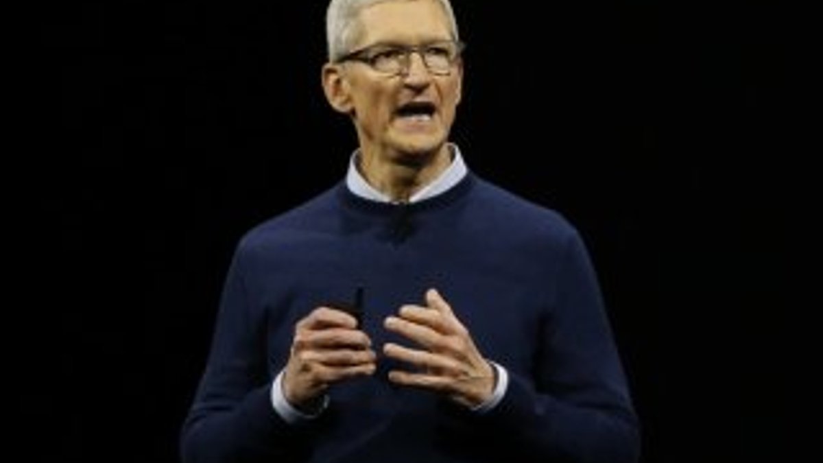 Apple CEO'su: Şirketler yurt dışı geliri vergisi vermeli