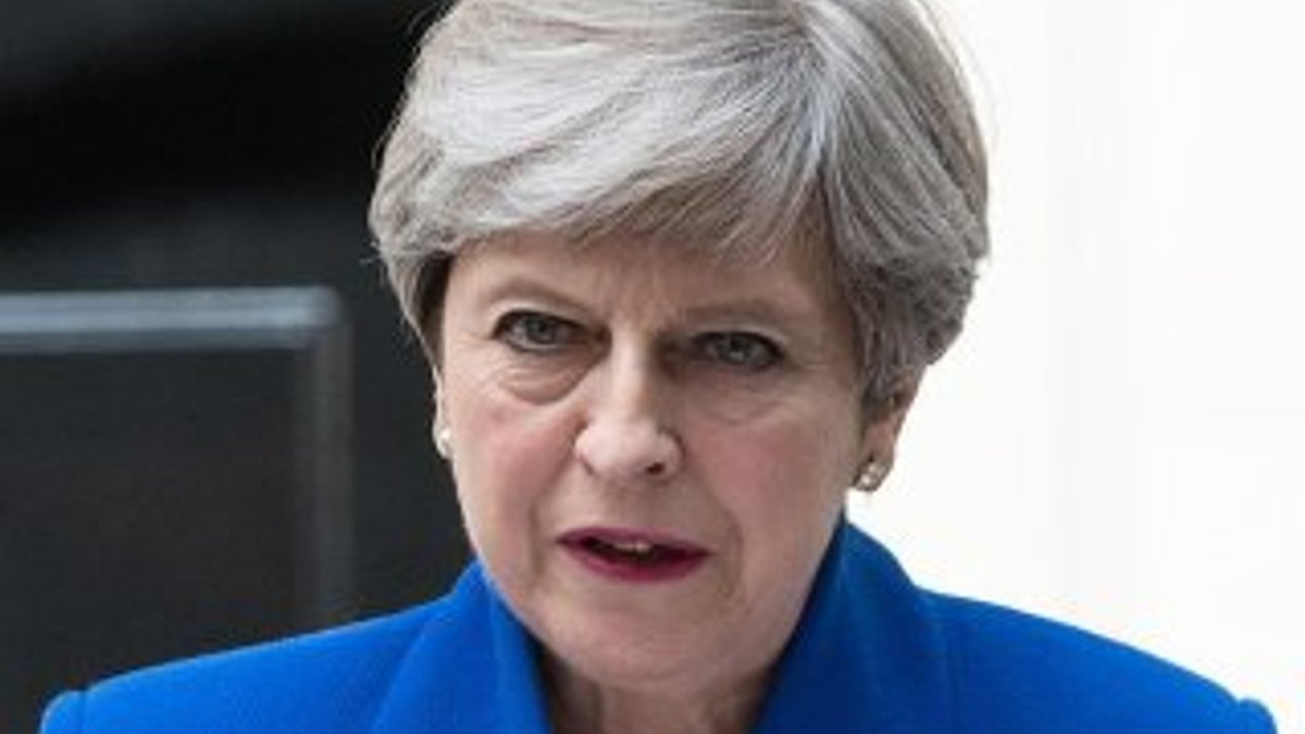İngiltere'de Theresa May'in istifası isteniyor