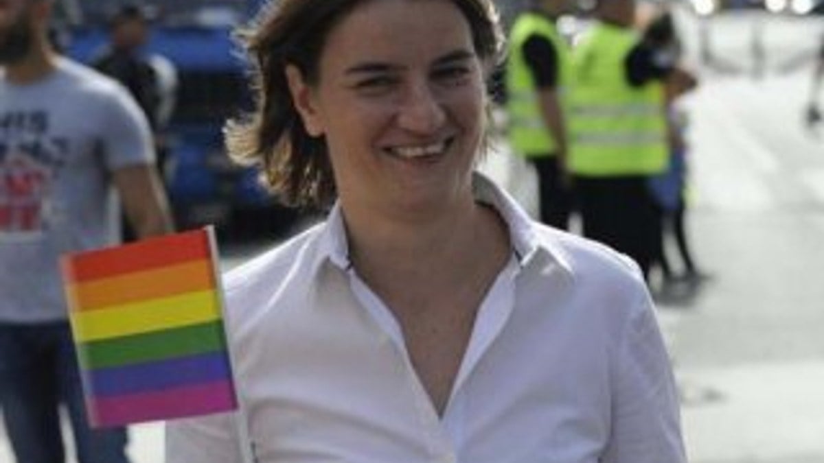 Sırbistan'a eşcinsel başbakan