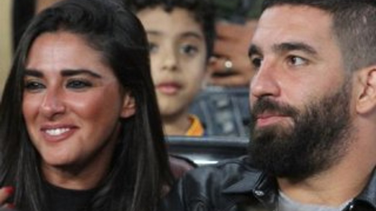 Arda Turan’dan ilan-ı aşk