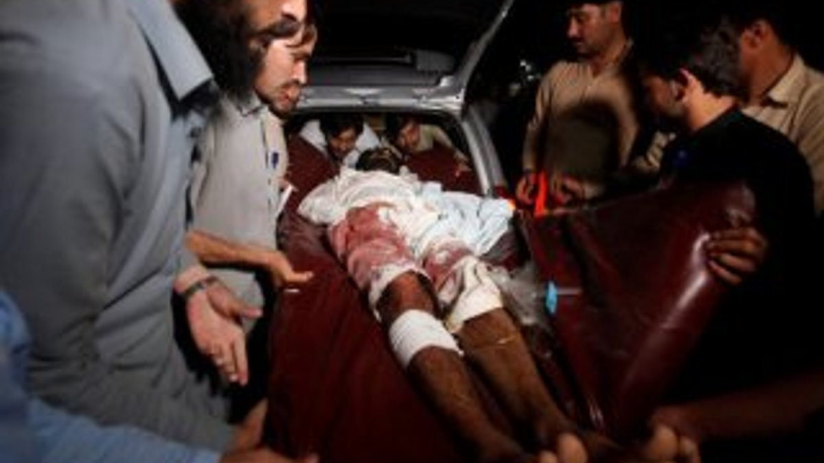 Pakistan'da bombalı saldırılar: 81 ölü